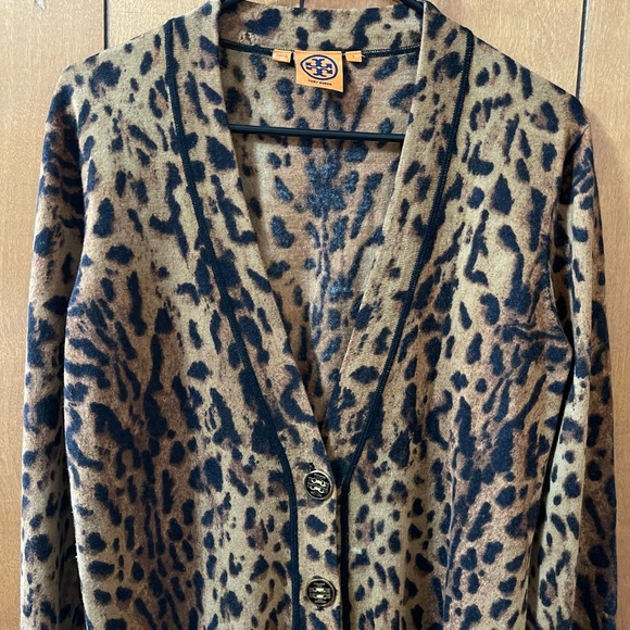 Tory Burch Leopard Print Cardigan Sweatshirt Sweater Coat Jacket Long Sleeve S - Picture 2 of 10